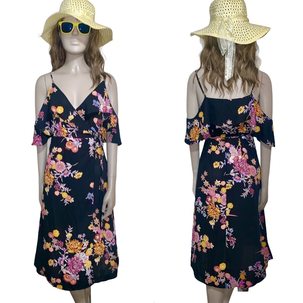 4/$20 • FOREVER 21 • Cold Shoulder Wrap Around Dress